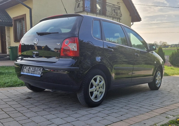 Volkswagen Polo cena 8500 przebieg: 238302, rok produkcji 2004 z Międzychód małe 137